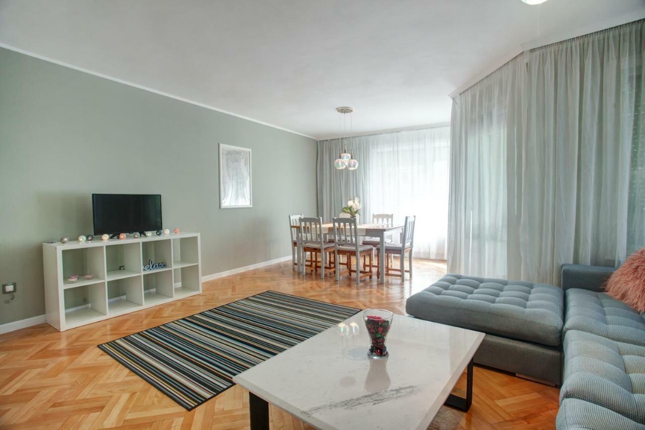 Spacious Flat Close To The American Embassy Sofia Buitenkant foto
