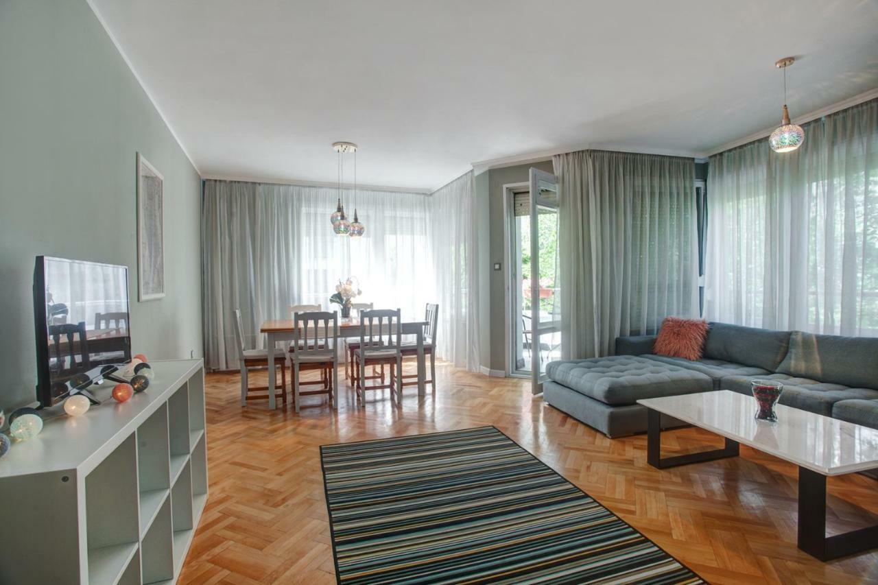Spacious Flat Close To The American Embassy Sofia Buitenkant foto
