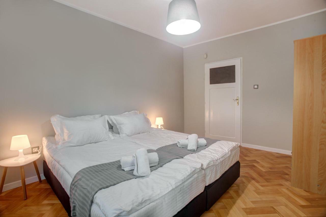 Spacious Flat Close To The American Embassy Sofia Buitenkant foto